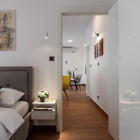 Terra 5 Deluxe Apartment On The Ground Floor With Private Parking 里耶卡 外观 照片