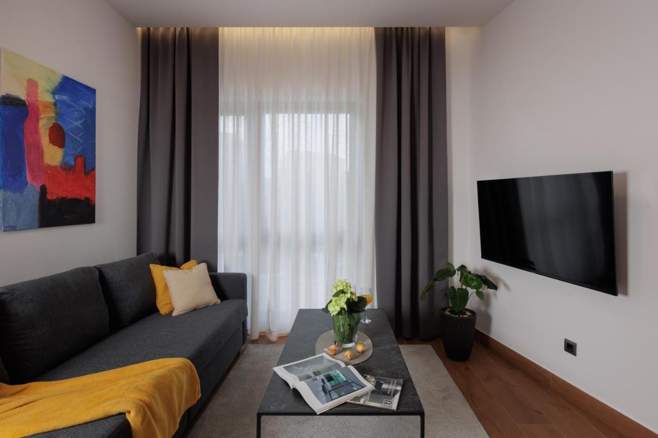 Terra 5 Deluxe Apartment On The Ground Floor With Private Parking 里耶卡 外观 照片